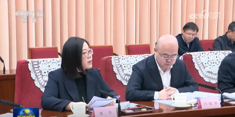 总理今年首场座谈会 这9人成为“座上宾”！继梁文锋之后 他作为AI大模型企业代表参会