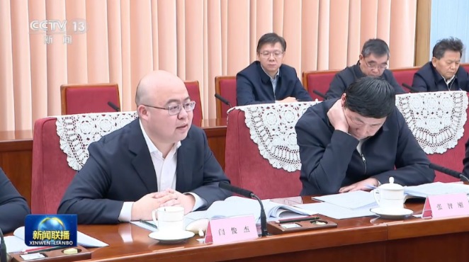 “人均95后”的大模型公司上了新闻联播